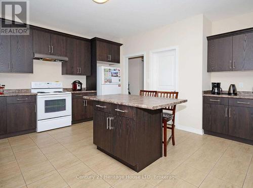 55 Bergenstein Crescent, Pelham (662 - Fonthill), ON - Indoor Photo Showing Kitchen