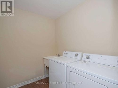 55 Bergenstein Crescent, Pelham (662 - Fonthill), ON - Indoor Photo Showing Laundry Room