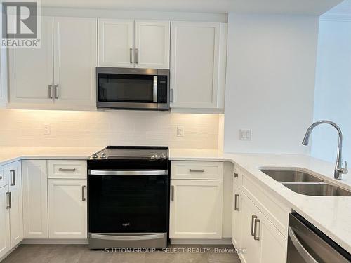 504 - 480 Callaway Road, London, ON - Indoor Photo Showing Kitchen With Double Sink