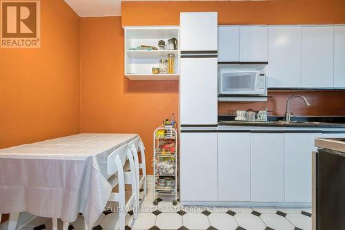 1410 - 101 Prudential Drive, Toronto, ON - Indoor Photo Showing Kitchen