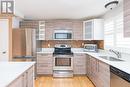 9 Coles Street, Barrie, ON  - Indoor Photo Showing Kitchen 