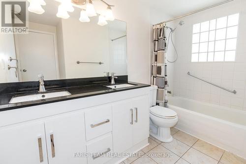 9 Coles Street, Barrie, ON - Indoor Photo Showing Bathroom