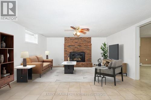 9 Coles Street, Barrie, ON - Indoor Photo Showing Living Room With Fireplace