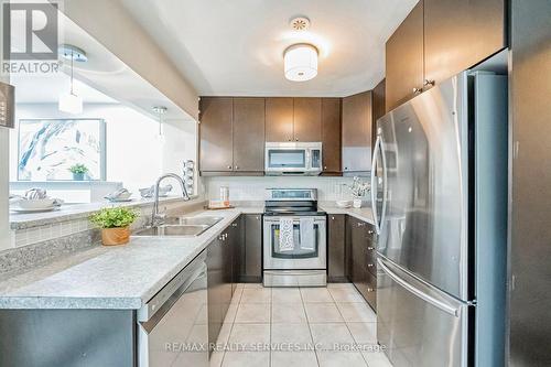 55 Bevington Road, Brampton, ON - Indoor Photo Showing Kitchen With Stainless Steel Kitchen With Double Sink With Upgraded Kitchen