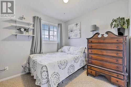 40 Crenshaw Court, Brampton, ON - Indoor Photo Showing Bedroom