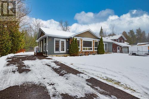 120 Echo Bay Road, Kawartha Lakes (Bobcaygeon), ON - Outdoor With Facade