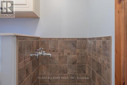 120 Echo Bay Road, Kawartha Lakes (Bobcaygeon), ON - Indoor Photo Showing Bathroom