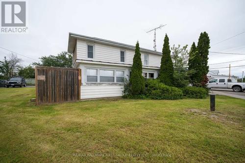 3244 County 41 Road, Greater Napanee, ON - Outdoor