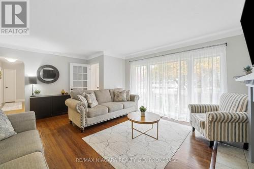 24 Brisbane Glen, St. Catharines (442 - Vine/Linwell), ON - Indoor Photo Showing Living Room