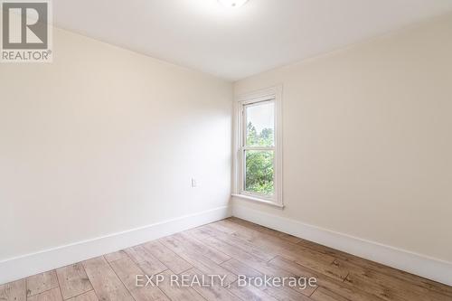 14 Ruth Street, Hamilton (Central), ON - Indoor Photo Showing Other Room