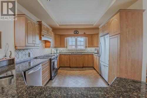 38 Chantine Drive S, South Stormont, ON - Indoor Photo Showing Kitchen