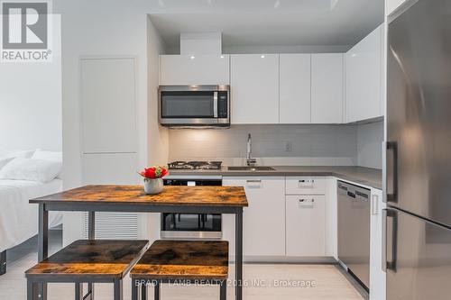 909 - 195 Mccaul Street, Toronto, ON - Indoor Photo Showing Kitchen With Stainless Steel Kitchen