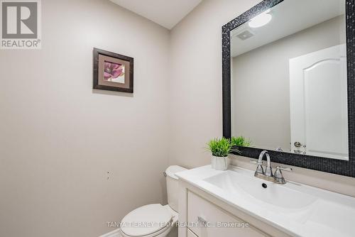 3 Delight Way, Whitby, ON - Indoor Photo Showing Bathroom