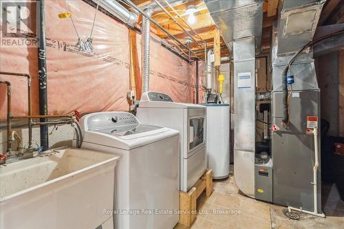 2159 White Dove Circle, Oakville (West Oak Trails), ON - Indoor Photo Showing Laundry Room