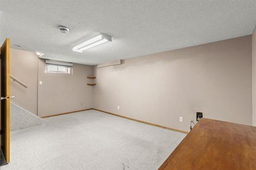 141 Balaban Place, Winnipeg, MB - Indoor