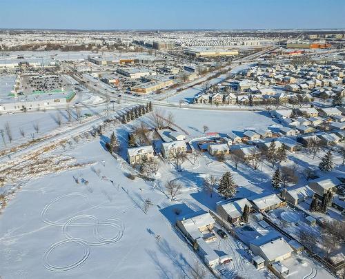 141 Balaban Place, Winnipeg, MB - Outdoor With View