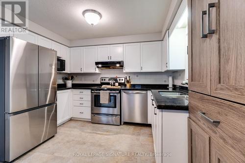 901 Copper Leaf Crescent, Kitchener, ON - Indoor Photo Showing Kitchen With Stainless Steel Kitchen With Double Sink