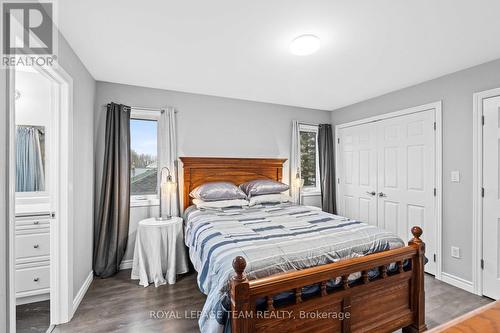 227 Roberta Crescent, Prescott, ON - Indoor Photo Showing Bedroom