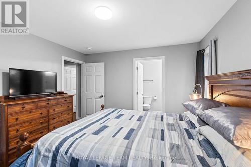 227 Roberta Crescent, Prescott, ON - Indoor Photo Showing Bedroom