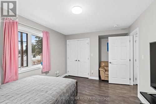 227 Roberta Crescent, Prescott, ON - Indoor Photo Showing Bedroom