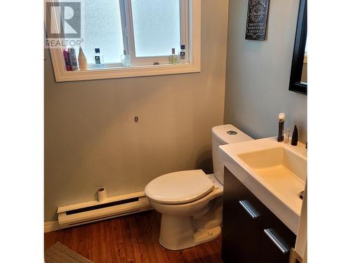 2112 South Lakeside Drive, Williams Lake, BC - Indoor Photo Showing Bathroom