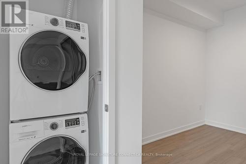 3405 - 357 King Street W, Toronto, ON - Indoor Photo Showing Laundry Room