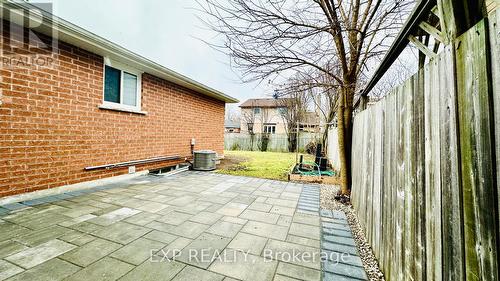 111 Scenic Wood Crescent, Kitchener, ON - Outdoor