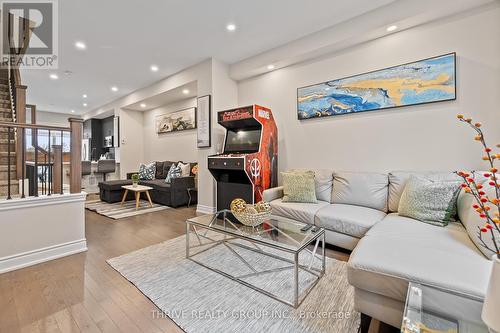 Family room - 36 - 26 Lunar Crescent, Mississauga (Streetsville), ON - Indoor Photo Showing Living Room