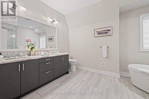 Primary Ensuite 5 Pc - 36 - 26 Lunar Crescent, Mississauga (Streetsville), ON - Indoor Photo Showing Bathroom