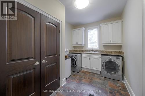 MAIN FLOOR LAUNDRY - 17 - 145 Base Line Road E, London, ON - Indoor Photo Showing Laundry Room