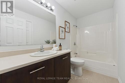 2634 Half Moon Bay Road W, Ottawa, ON - Indoor Photo Showing Bathroom