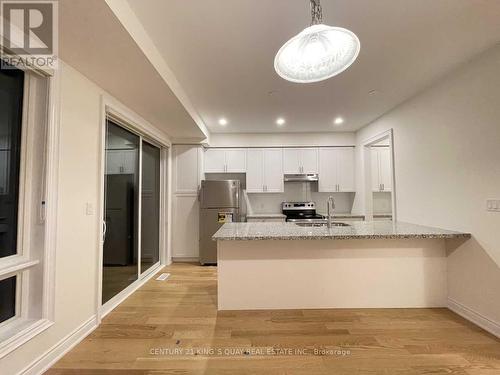 38 Lake Trail Way, Whitby, ON - Indoor Photo Showing Kitchen