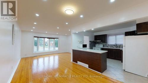 Main - 3456 Queenston Drive, Mississauga, ON - Indoor Photo Showing Kitchen