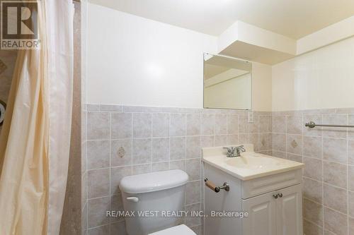 26 Greenlaw Avenue, Toronto, ON - Indoor Photo Showing Bathroom