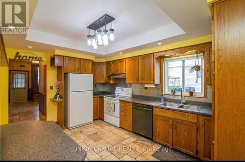 38 Ward Avenue, Hamilton, ON - Indoor Photo Showing Kitchen With Double Sink