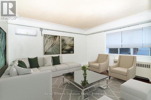 2 - 145 Victoria Avenue S, Hamilton (Stinson), ON - Indoor Photo Showing Living Room