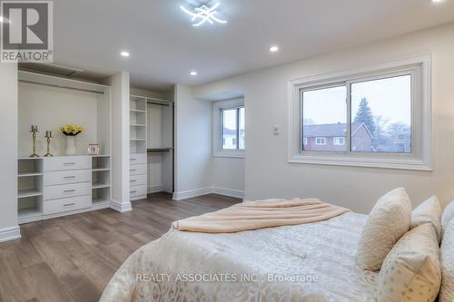 106 - 1975 Rosefield Road, Pickering, ON - Indoor Photo Showing Bedroom