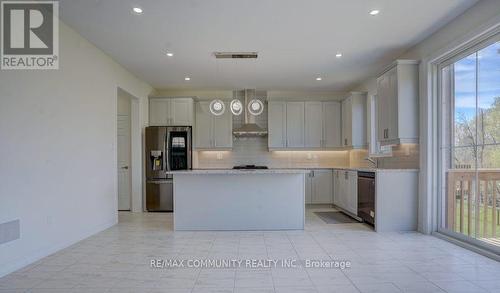 43 Olerud Drive, Whitby, ON - Indoor Photo Showing Kitchen