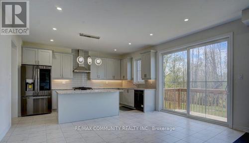 43 Olerud Drive, Whitby, ON - Indoor Photo Showing Kitchen With Upgraded Kitchen