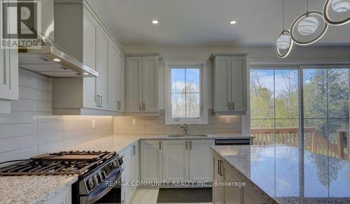 43 Olerud Drive, Whitby, ON - Indoor Photo Showing Kitchen With Upgraded Kitchen