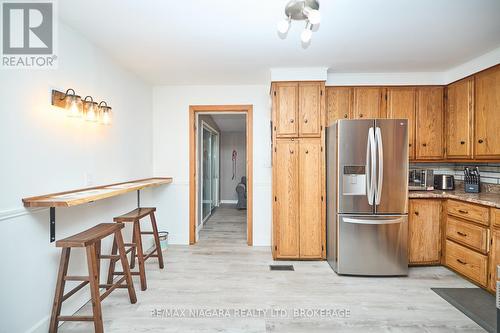 40252 Forks Road, Wainfleet (879 - Marshville/Winger), ON - Indoor Photo Showing Kitchen