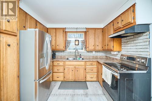 40252 Forks Road, Wainfleet (879 - Marshville/Winger), ON - Indoor Photo Showing Kitchen