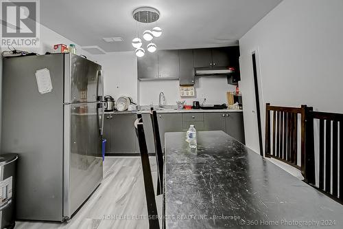 217 Sophia Road, Markham, ON - Indoor Photo Showing Kitchen