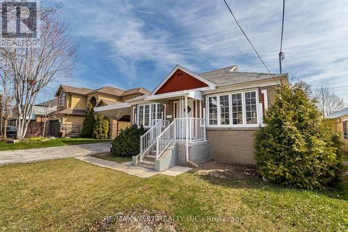 7 Highland Hill, Toronto, ON - Outdoor With Facade