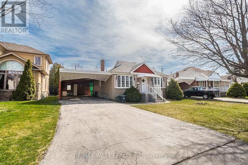 7 Highland Hill, Toronto, ON - Outdoor With Facade