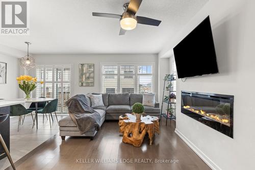 3 Pagebrook Crescent, Hamilton, ON - Indoor Photo Showing Living Room With Fireplace