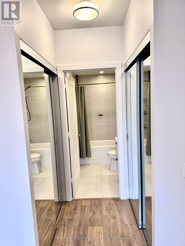 1215 - 80 Vanauley Street, Toronto, ON - Indoor Photo Showing Bathroom