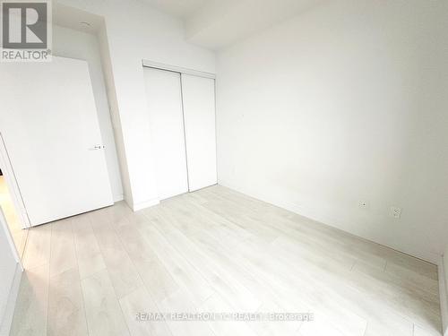 5309 - 8 Eglinton Avenue E, Toronto, ON - Indoor Photo Showing Other Room