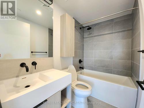 1720 - 108 Peter Street, Toronto, ON - Indoor Photo Showing Bathroom