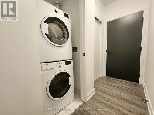 1720 - 108 Peter Street, Toronto, ON - Indoor Photo Showing Laundry Room